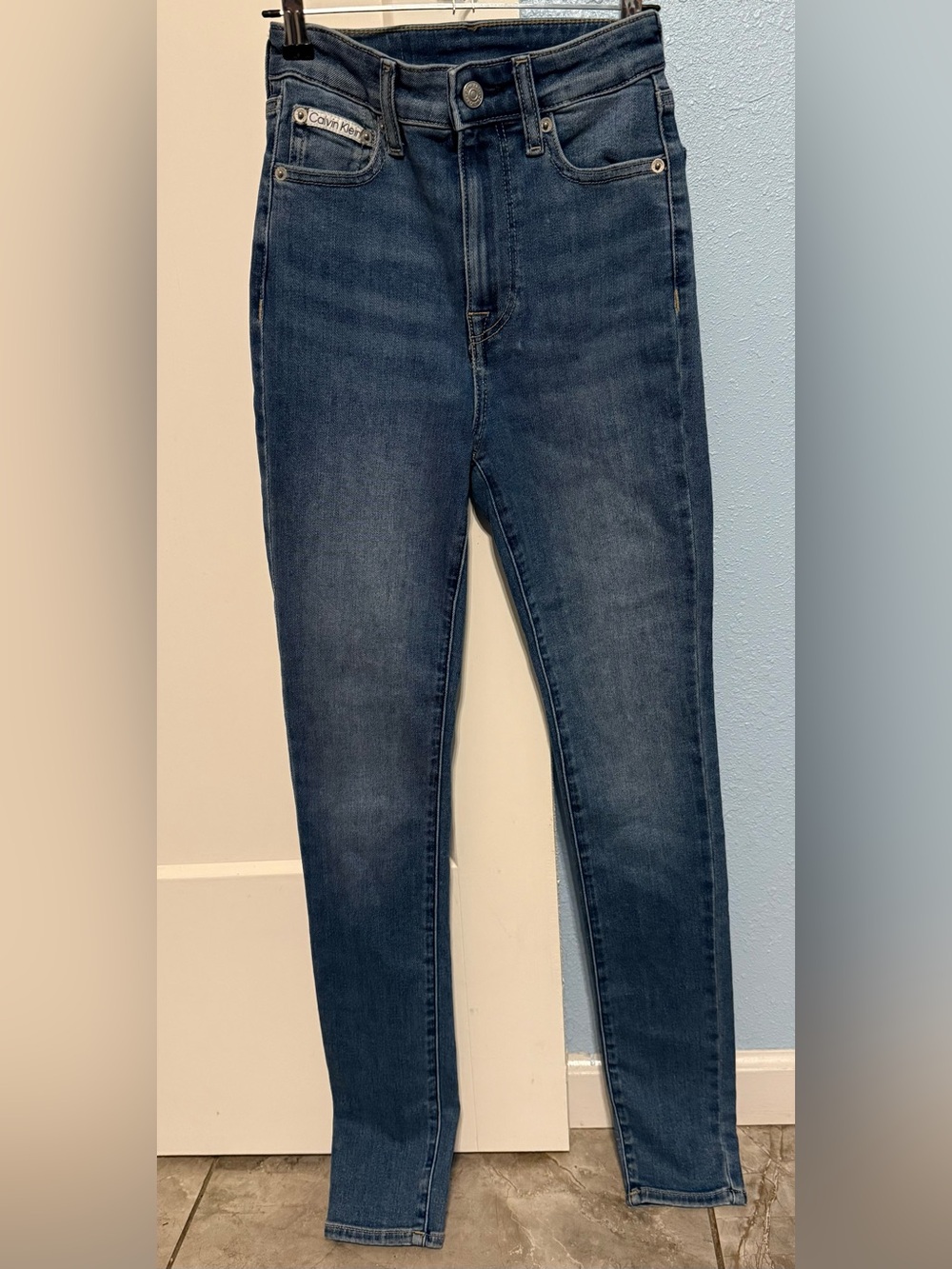 Calvin Klein High Rise Skinny Jeans Size 24 Regular (US 00 / 0) Medium Wash Stre